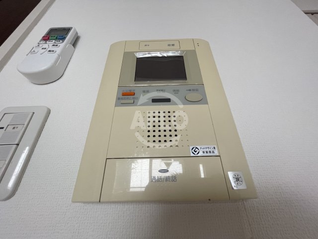 セキュリティ　レジディア江戸堀　モニターホン