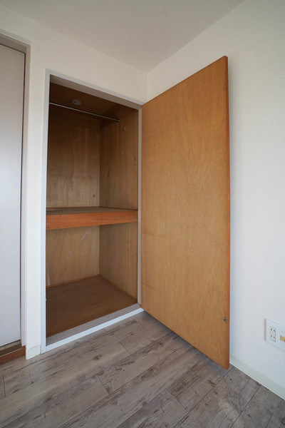 収納　同じ建物の別の部屋