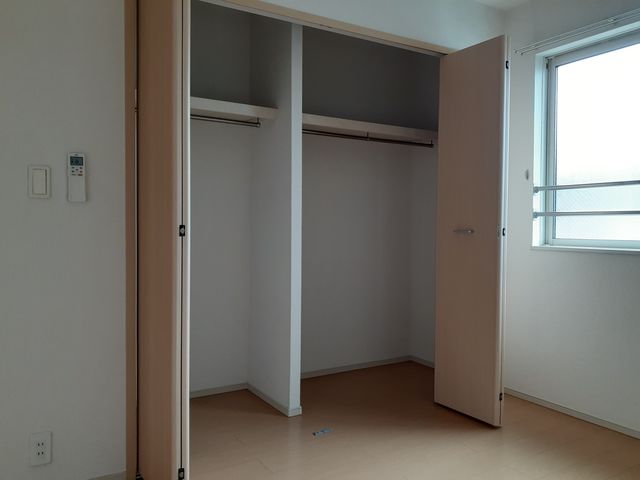 収納　図面と現状に相違がある場合には現状を優先