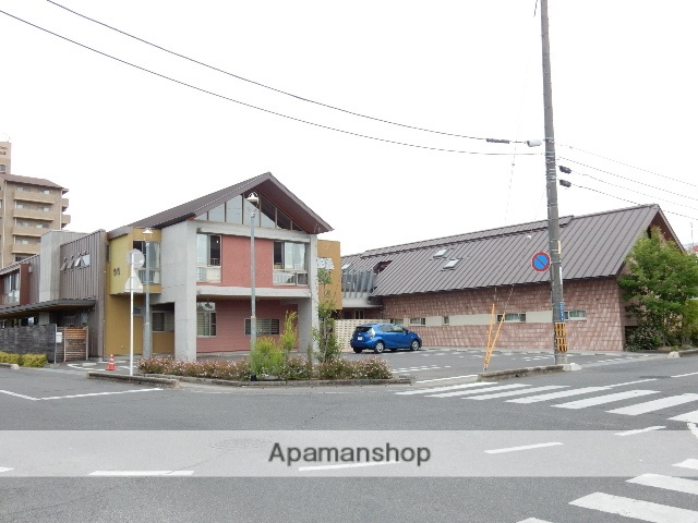 幼稚園・保育園　ならの木保育園（幼稚園・保育園）まで184m