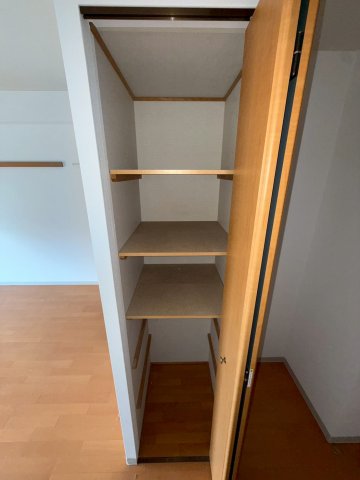 収納　同物件別部屋写真