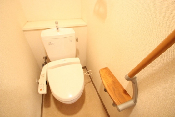 トイレ　※別部屋の写真です