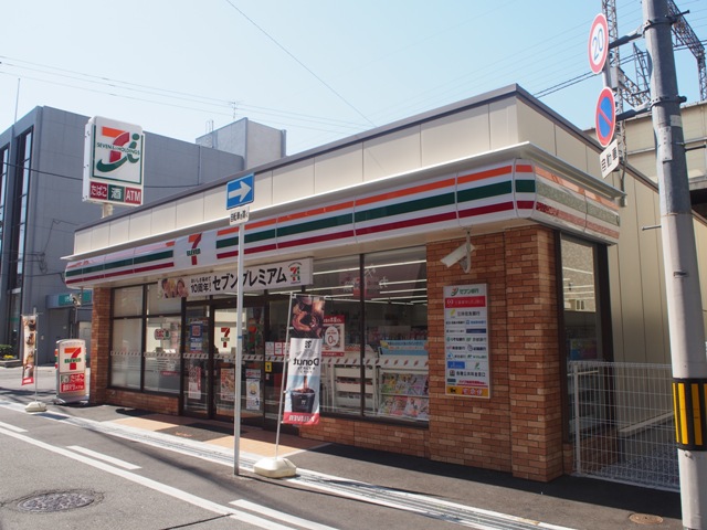 コンビニ　セブンイレブン（コンビニ）まで198m