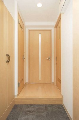 玄関　同タイプ別部屋のお写真です