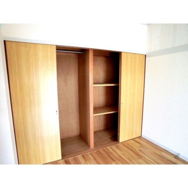 収納　【収納】改装工事中のため別部屋参考写真