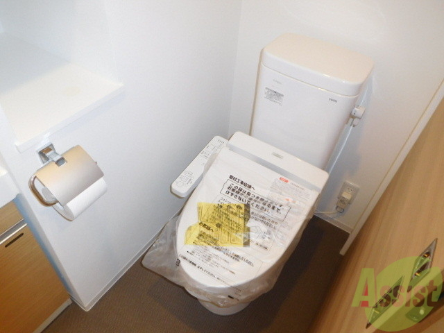 トイレ　ウォシュレットつきで落ち着けそうですね