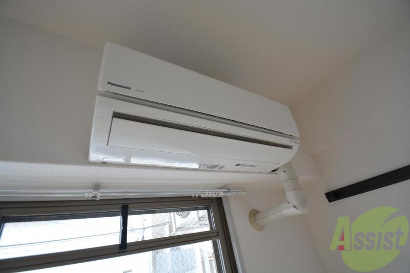 その他設備　室内洗濯置き場で洗濯機も痛みません