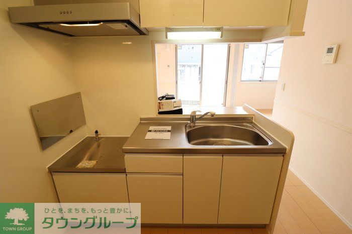 キッチン　お問合せはタウンハウジングまで！※現地待合わせ相談可能