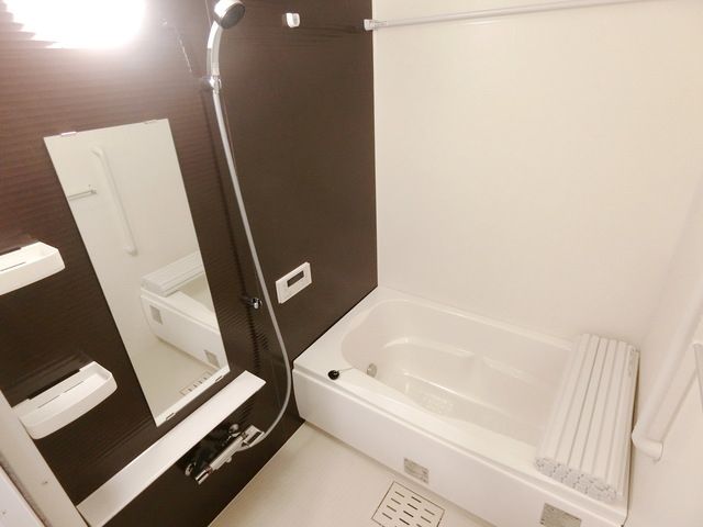 バス・シャワールーム　★広いバスルーム★