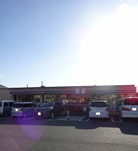 コンビニ　セブンイレブン（コンビニ）まで150m