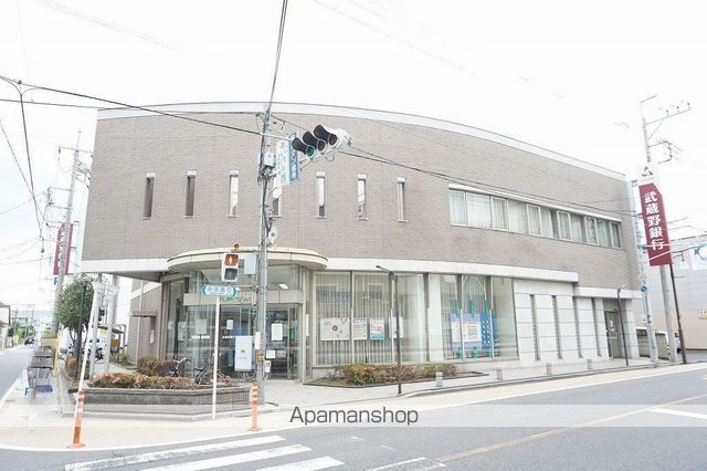 銀行　武蔵野銀行戸田支店（銀行）まで88m