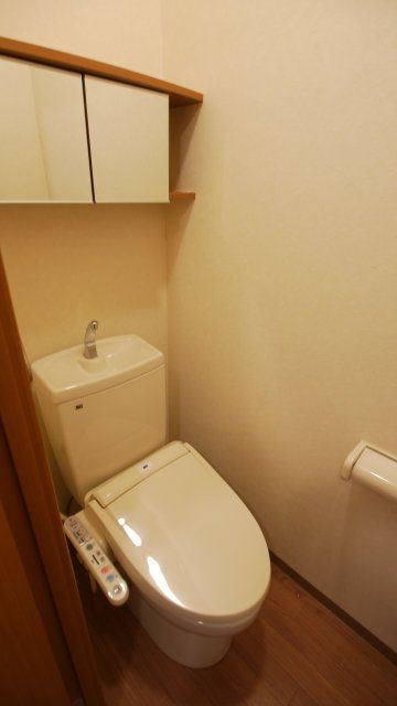 トイレ　トイレ