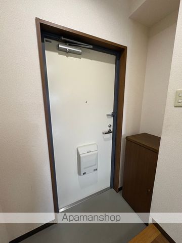 スカイバレー今泉の玄関写真