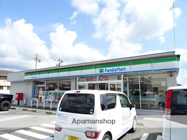 コンビニ　ファミリーマート浜松細江三和店（コンビニ）まで485m