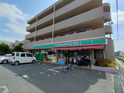 コンビニ　ローソンストア100 LS東岩槻五丁目店（コンビニ）まで182m
