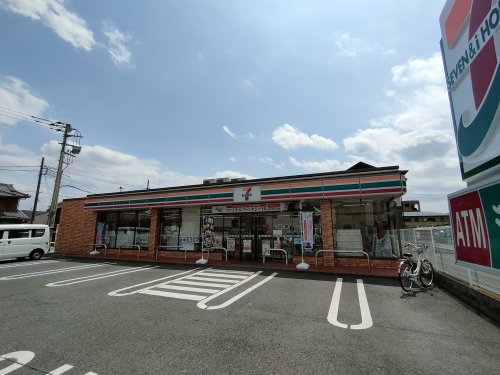 コンビニ　セブンイレブン 東岩槻駅南店（コンビニ）まで412m