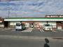 コンビニ　Family mart（コンビニ）まで2376m