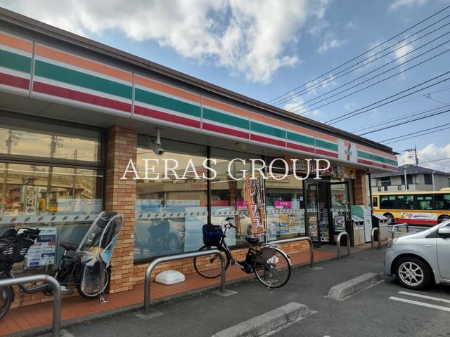 コンビニ　セブン-イレブン 相模原高根１丁目店（コンビニ）まで282m