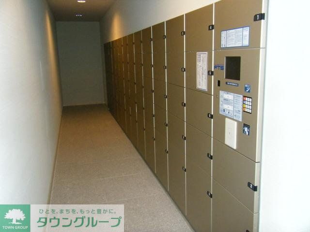 ロビー　宅配ＢＯＸ