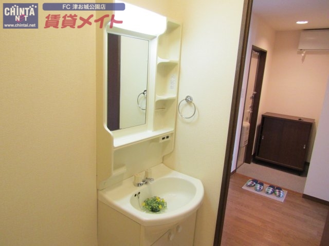 洗面設備　同タイプの画像です