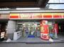コンビニ　デイリーヤマザキ　台東蔵前駅前店（コンビニ）まで174m