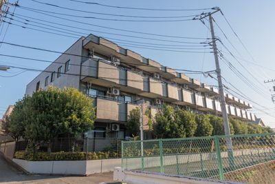 建物外観　タウンハウジング仙川店まで♪