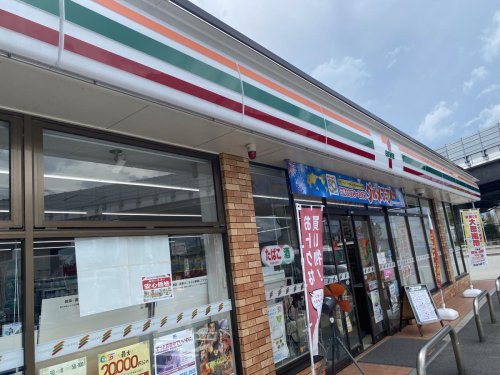 コンビニ　セブンイレブン 倉敷東富井店（コンビニ）まで876m