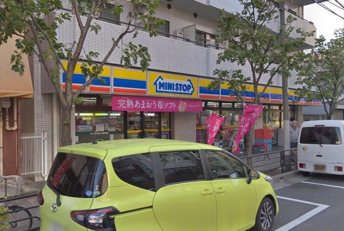 コンビニ　ミニストップ 入谷２丁目店（コンビニ）まで70m
