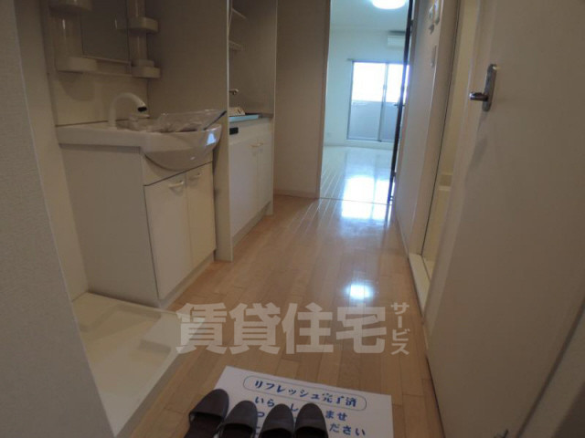 KDXレジデンス西大路の玄関写真