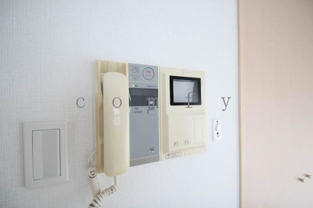 セキュリティ　モニター付きインターホン