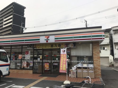 コンビニ　セブン-イレブン 大阪木川西淀川通店（コンビニ）まで589m