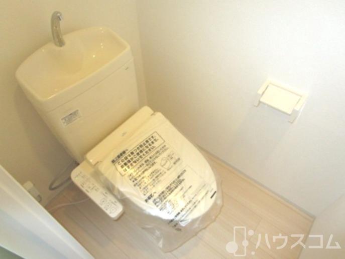 トイレ　嬉しいアイテムウォシュレット付～♪