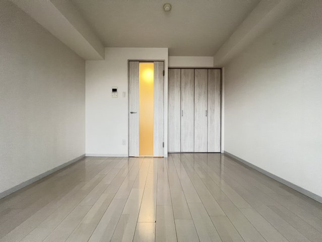 ランドアート甲子園の居間写真