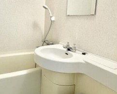 洗面設備　コンパクトで使いやすい洗面所