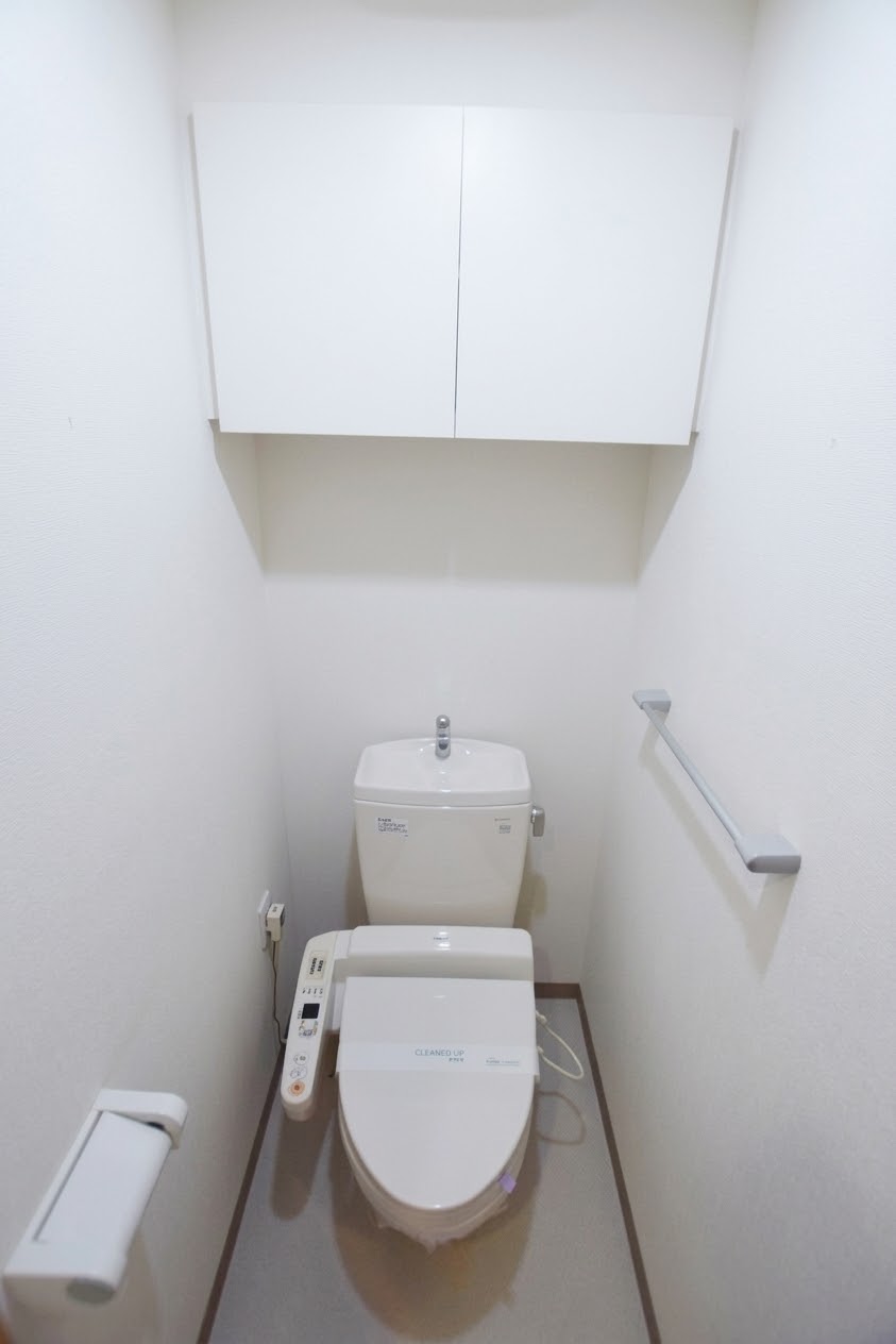 トイレ　別部屋参考画像