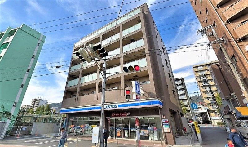 コンビニ　ローソン神戸若菜通五丁目店（コンビニ）まで254m