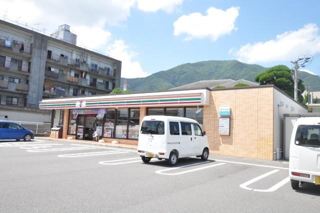 コンビニ　セブンイレブン小倉葛原1丁目店（コンビニ）まで140m