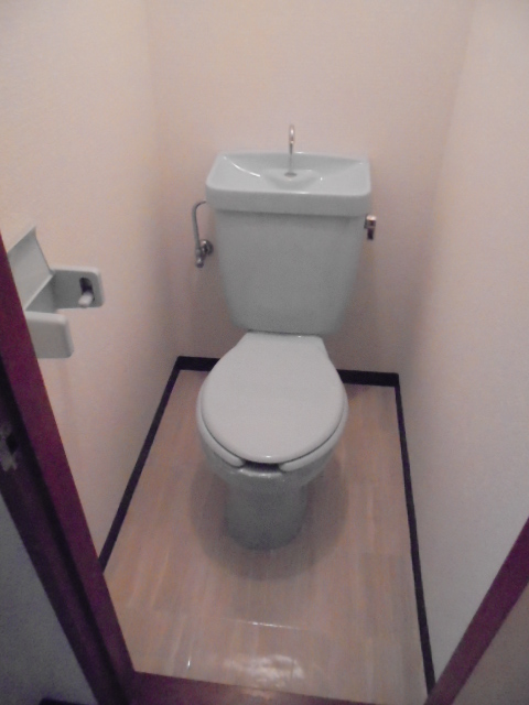 トイレ　コンパクトで使いやすいトイレです