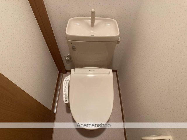 ＪＲ横浜線 町田駅 徒歩15分 2階建 築16年のトイレ写真