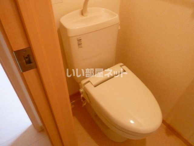 サンリット的形Iのトイレ写真