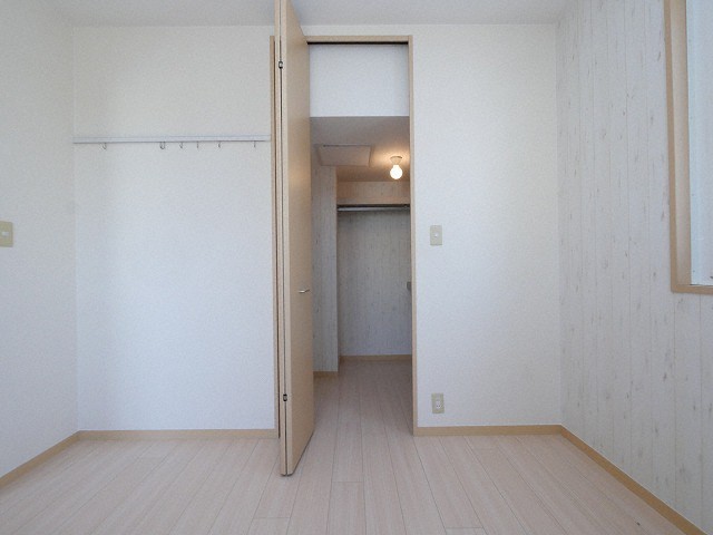 収納　ウォークインクローゼット