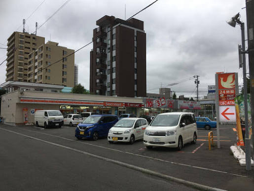 コンビニ　セイコーマート二十四軒3条店（コンビニ）まで395m