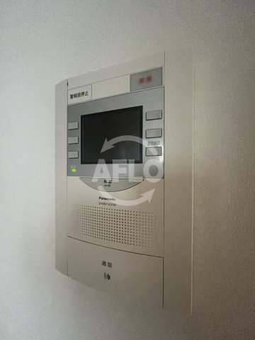 セキュリティ　メインステージ新大阪　モニター付きインターホン
