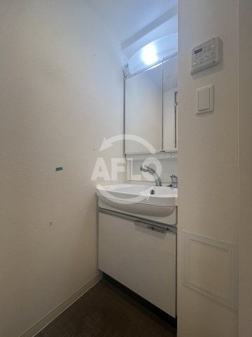 洗面設備　メインステージ新大阪　洗面台