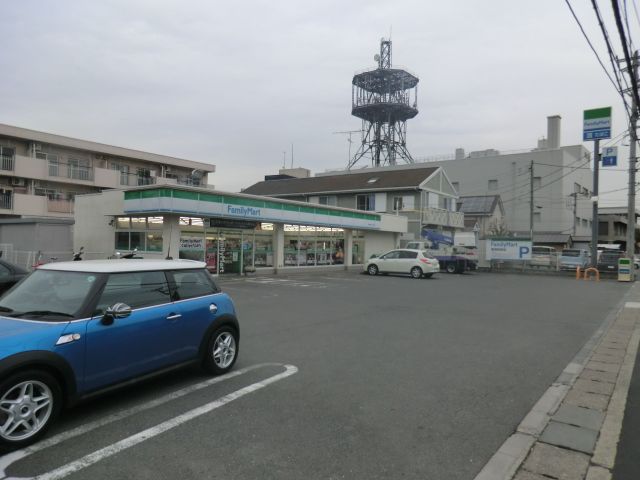 コンビニ　ファミリーマート　深見西一丁目店（コンビニ）まで142m