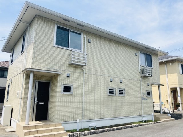 建物外観　☆2012年6月築・軽量鉄骨造の外観♪