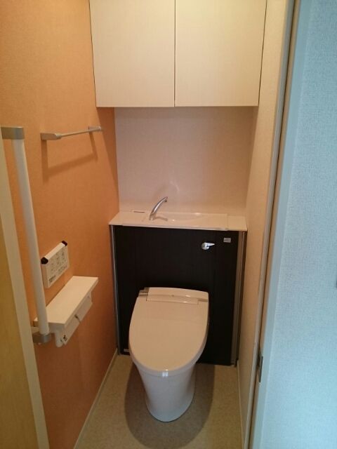 トイレ　ゆったりとした空間のトイレです