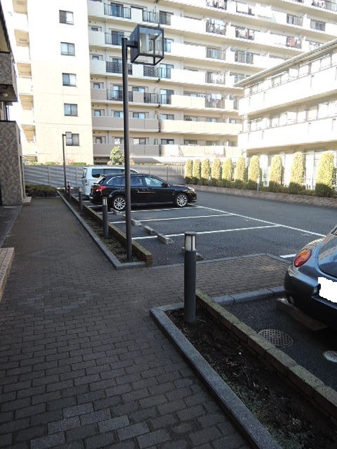 駐車場　【空要確認】駐車場