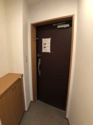 玄関　メゾンエスポワール