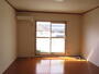 居室・リビング　8帖南向き明るいお部屋です